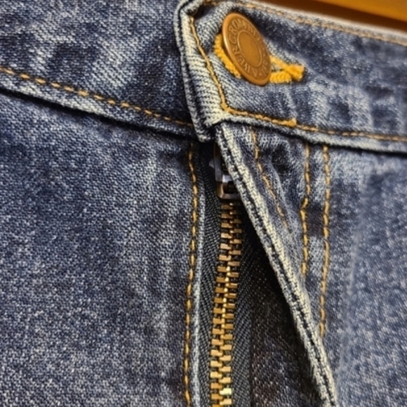 Abercrombie & Fitch | Women's Dark Denim Distressed Hem Mini Skirt (Size 6) - Picture 5 of 11